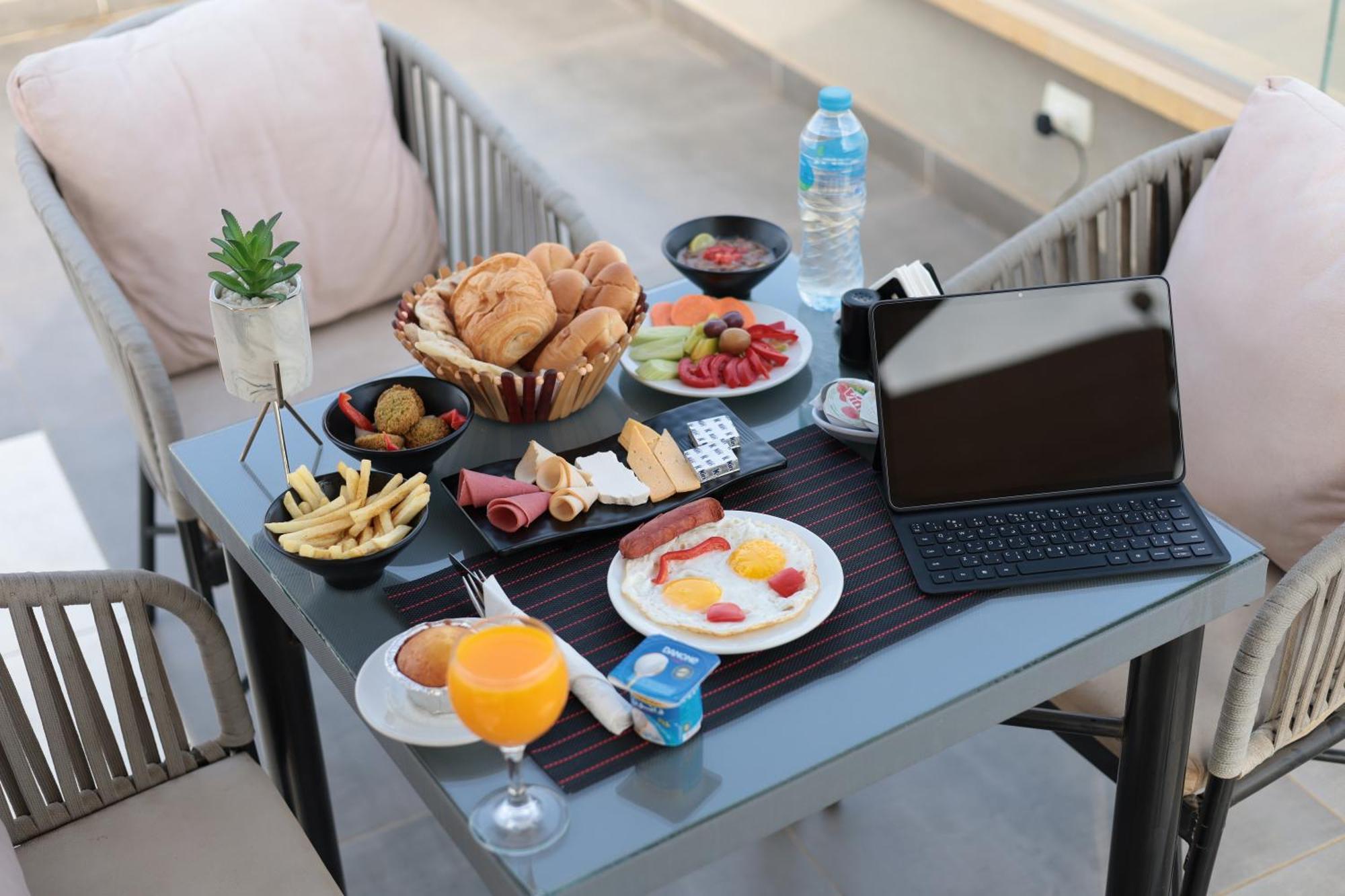 Golden Palm Sunrise Inn Kafret el-Gabal エクステリア 写真